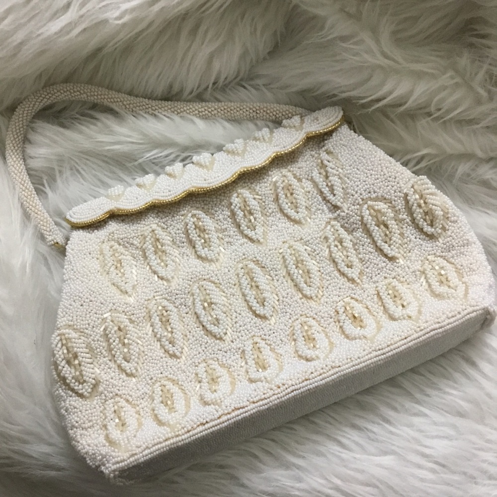 Vintage white beaded purse